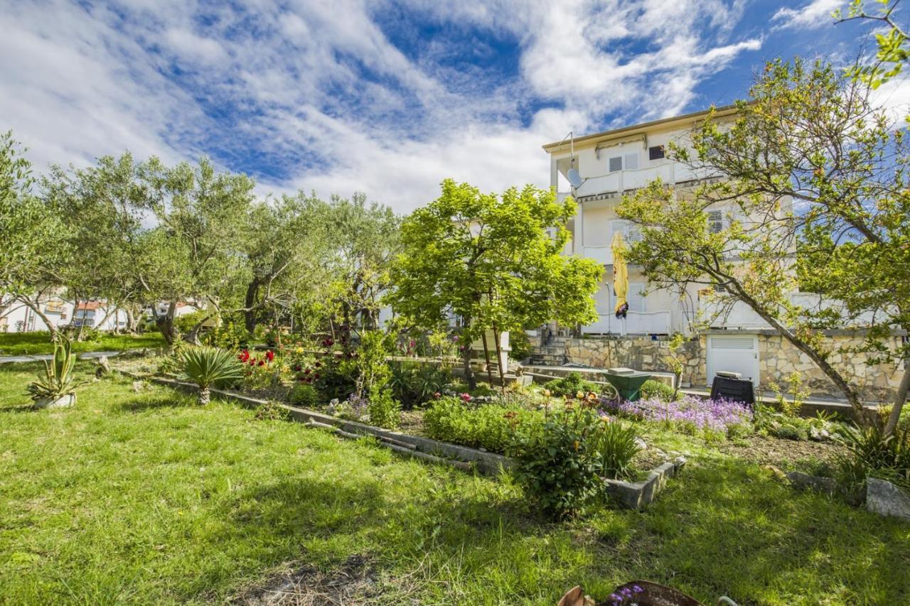 Rooms Padovan Banjol Exterior foto