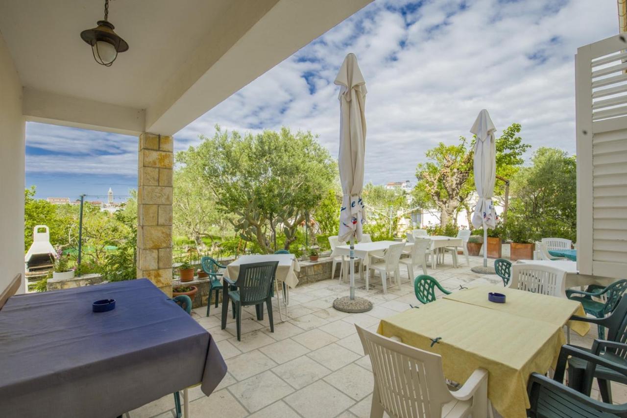 Rooms Padovan Banjol Exterior foto