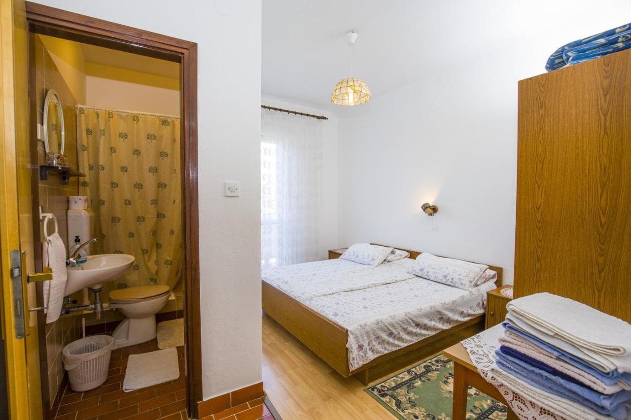 Rooms Padovan Banjol Exterior foto