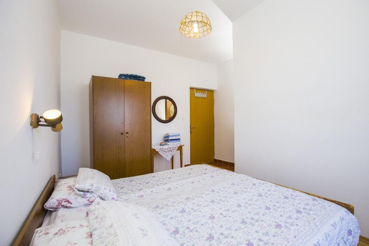 Rooms Padovan Banjol Exterior foto