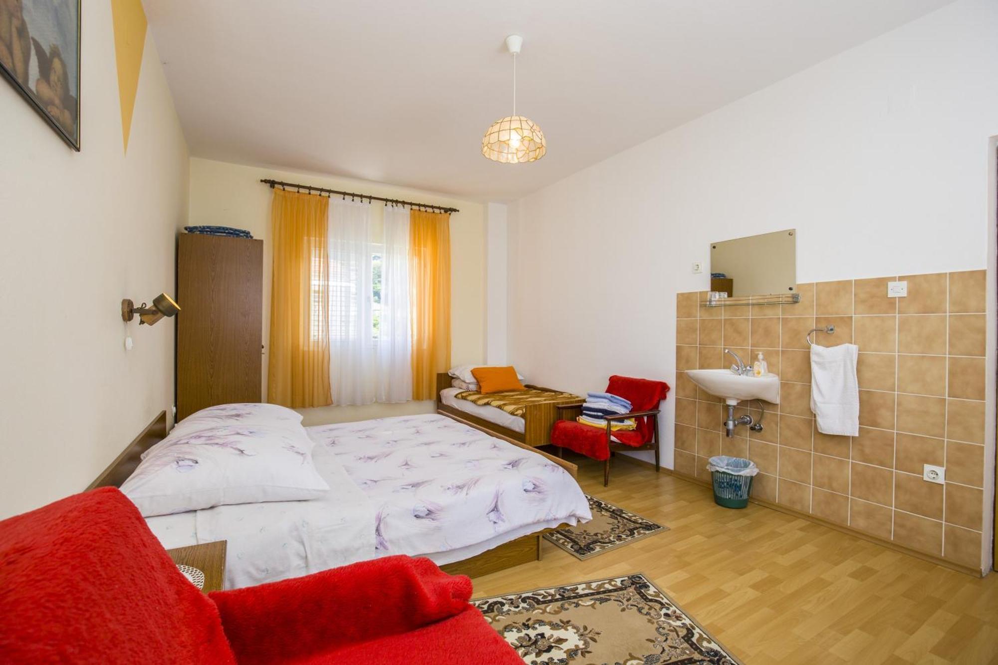 Rooms Padovan Banjol Exterior foto